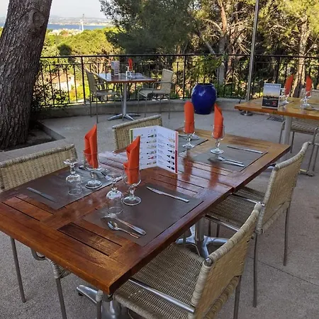 Saint Roch Hotel Martigues