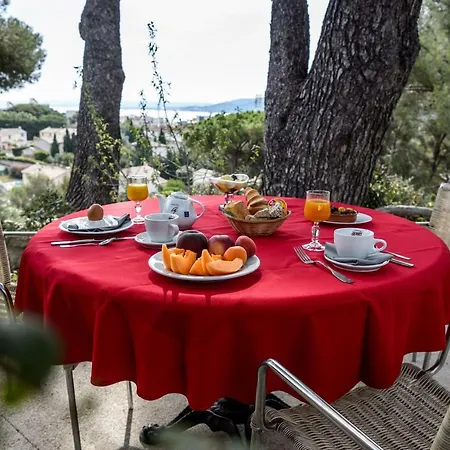 Saint Roch Hotel 3*